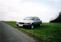 1988 BMW-E32 